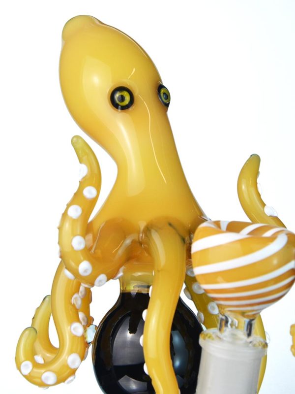 Octopus Bong By SWRV Fashion - Image 4